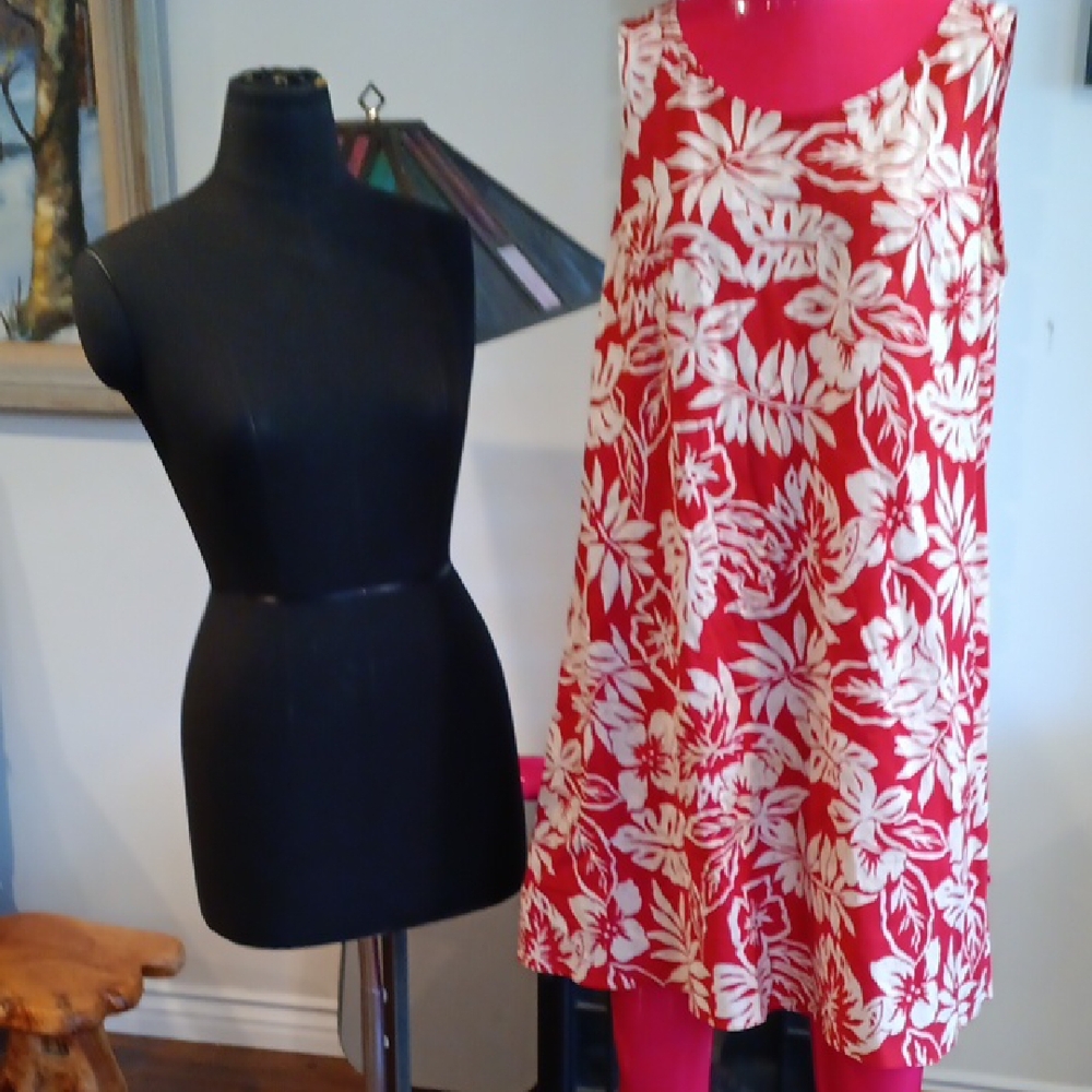 Red and White Floral Sleeveless  Dress from HAWAII